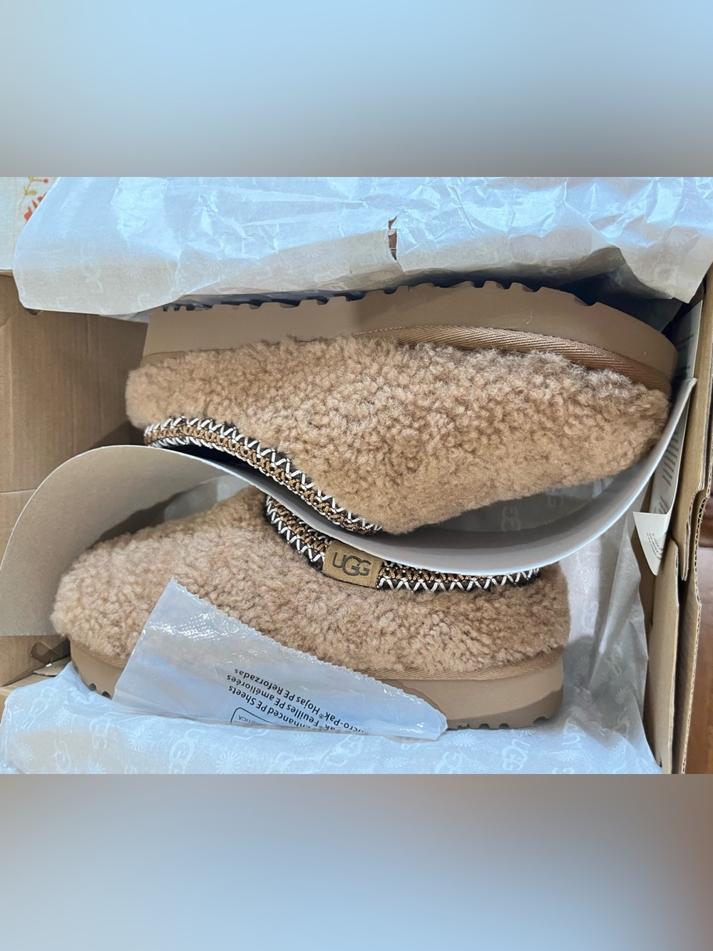 UGG Chestnut Tasman Maxi Clog Box Label